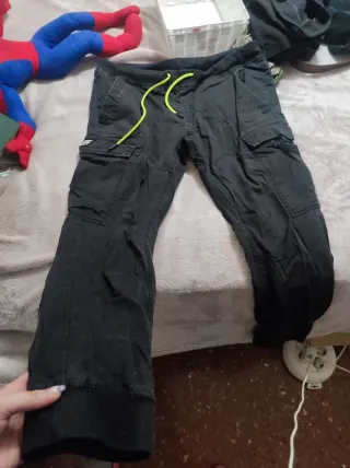 Pantalones cargo negros