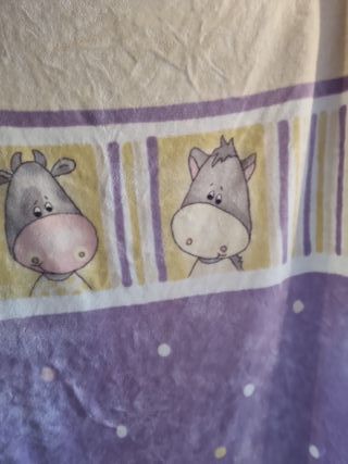 Manta infantil 140x100 cm con vacas