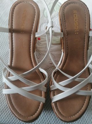 Sandalo con zeppa bianco n. 36