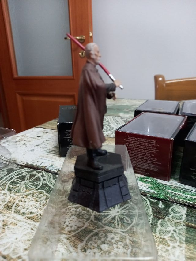 Star Wars Count Dooku Action Figure