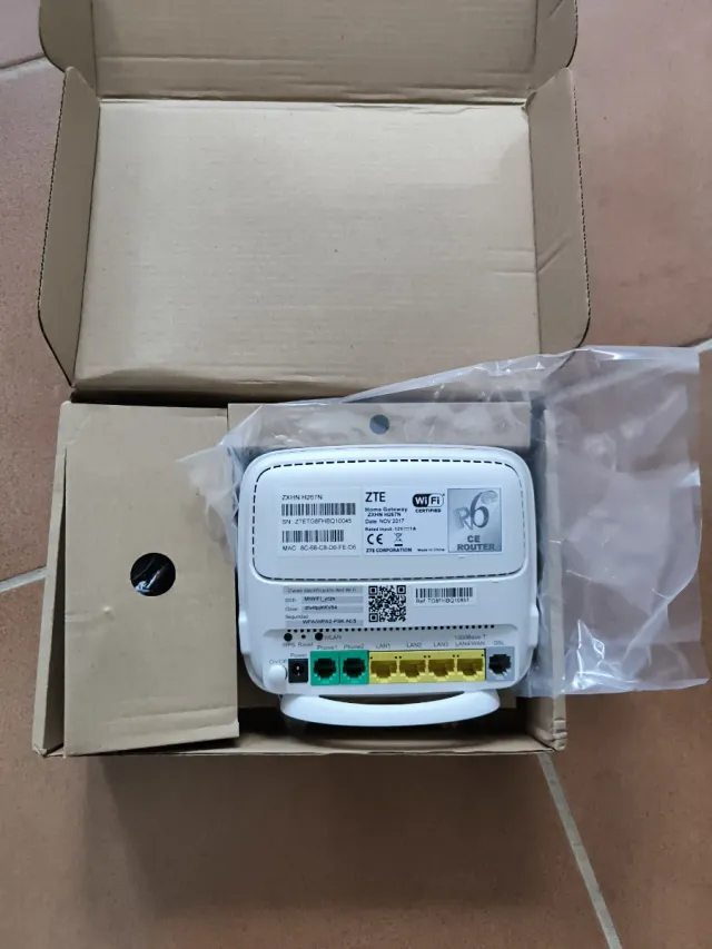 Router ZTE ZXHN H267N