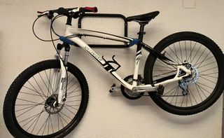 Bicicleta MTB Specialized HardRock Blanca de 26".