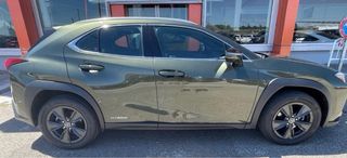 Lexus UX 250 Hybrid