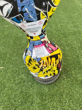 Hoverboard con diseño graffiti