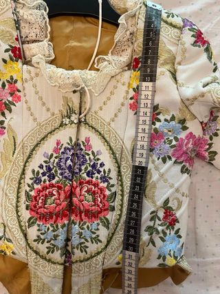 Traje de Fallera Mayor con dos corpiños y zapatos