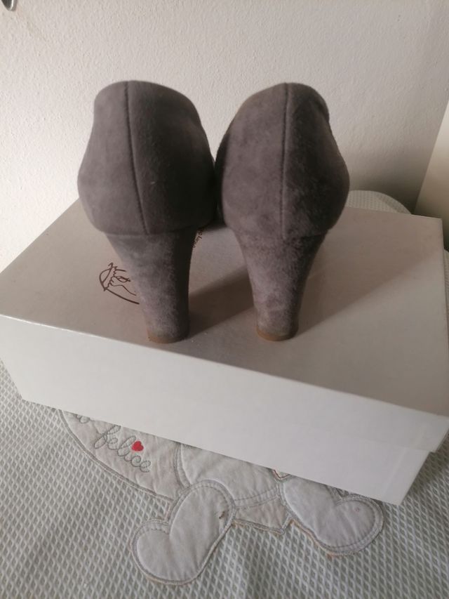 Scarpe décolleté scamosciate grigie n.36