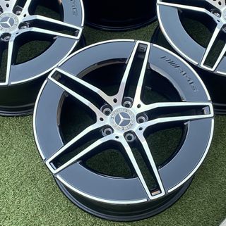 Llantas Originales Mercedes AMG - 19" Impolutas 