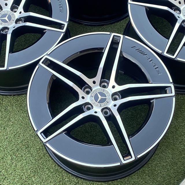 Llantas Originales Mercedes AMG - 19" Impolutas