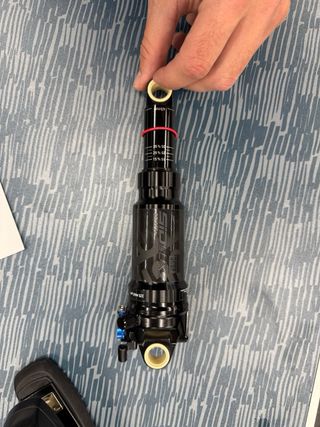 Horquilla + Amortiguador + Bloqueo Bicicleta