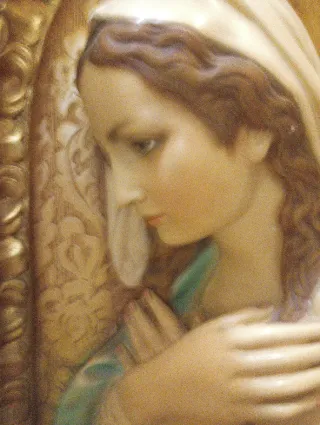 Escultura Virgen Ave Maria