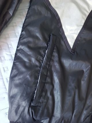 Chaqueta Adidas Plumas Negra y Plateada