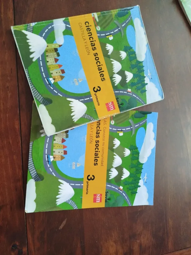 Libros de Ciencias Sociales + Atlas