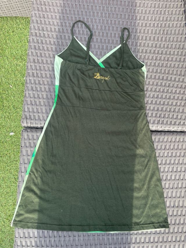 Vestido Desigual tirantes verde talla S