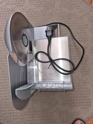 Cortafiambres Eléctrico Plateado