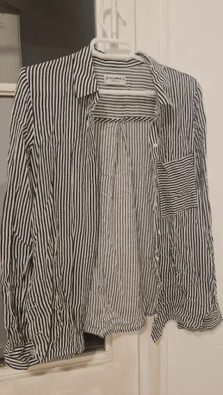 Blusa a rayas blanca y negra