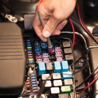 electricista de automóviles a domicilio