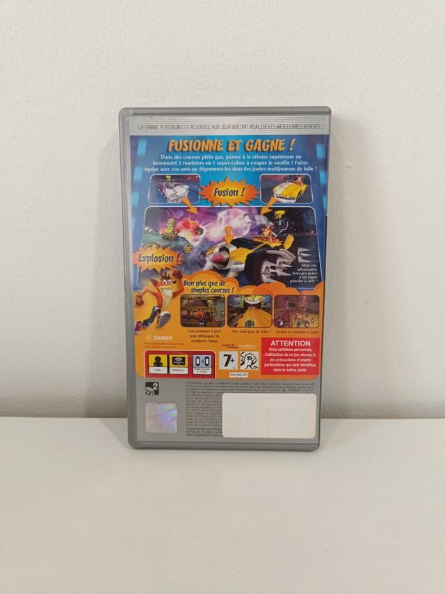 Crash Tag Team Racing PSP Planitum PAL Francia
