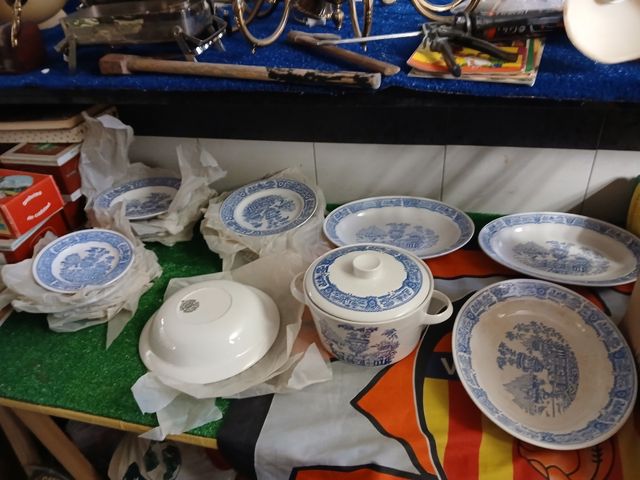 Vajilla Segovia 6 platos hondos y 6 medianos más 6