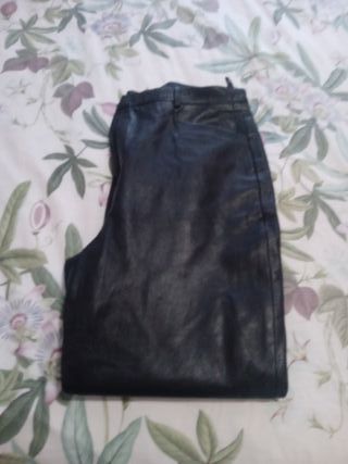 Pantalones de cuero negros