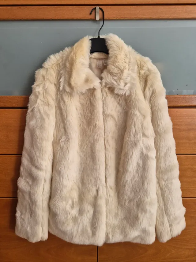 Abrigo pelo efecto Forever 21