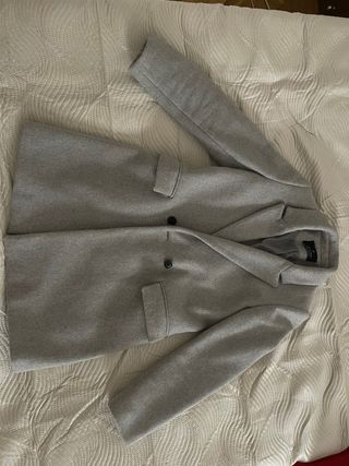 Abrigo Stradivarius Gris Talla M