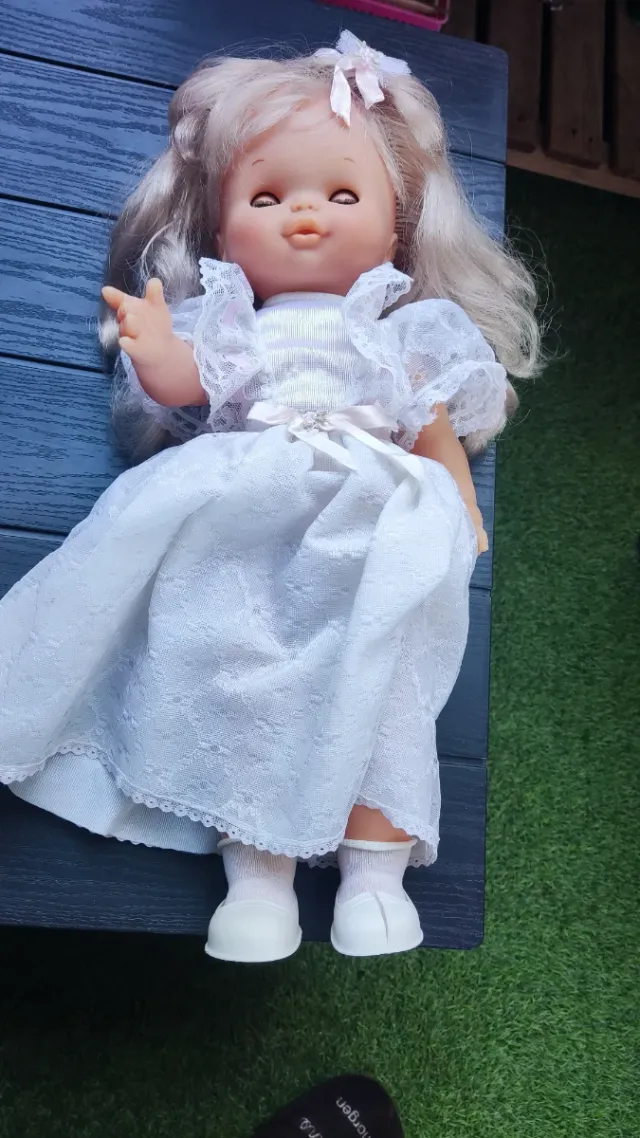 Opportunità. Bambola anni '80