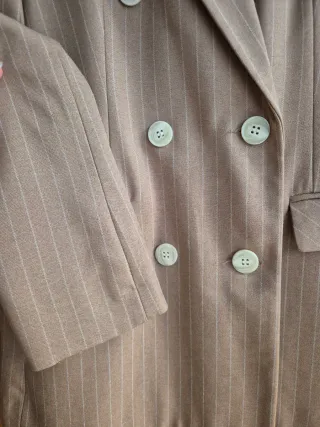 Americana de rayas beige Primark