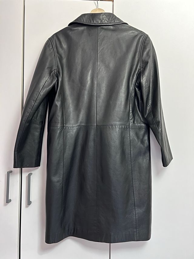 Chaquetón de cuero negro STRONG WEAR