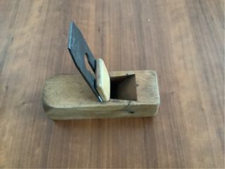 Cepillo carpintero vintage madera