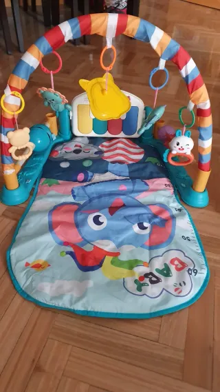 Gimnasio para bebé Baby Play Mat y 6 bloques