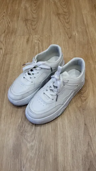 Zapatillas deportivas casual blanco crema
