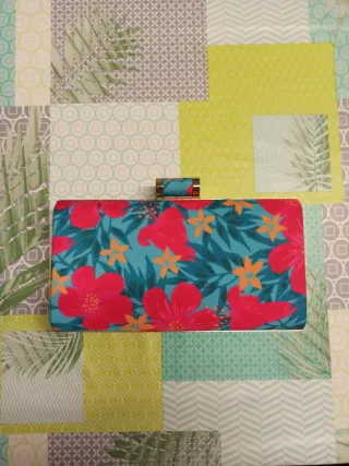 Bolso de mano floral