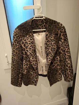 Chaqueta americana Jota Mas Ge estampado leopardo