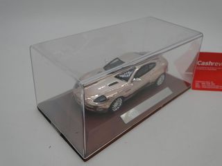 REPLICA DE COCHE A ESCALA (175104)