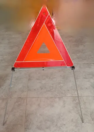 Triángulos de emergencia para coche