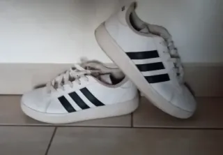 Scarpe Adidas Donna N. 37.5