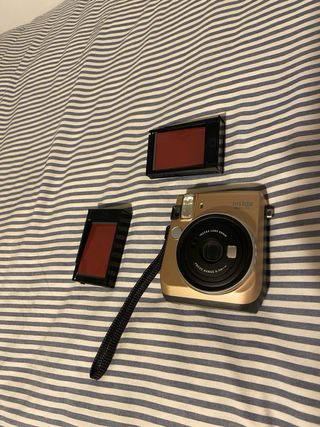 Cámara Instantánea Fujifilm Dorada Usada un día!