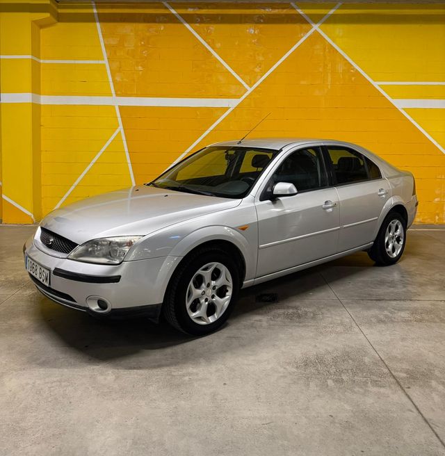 FORD Mondeo 1.8i Trend