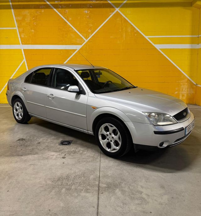 FORD Mondeo 1.8i Trend