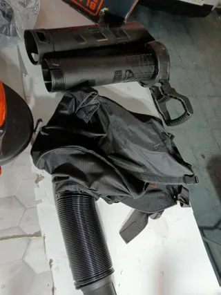BLACK+DECKER Soplador Aspirador Triturador