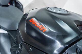 DUCATI Panigale V2 REESTRENO * POQUISIMOS KM *