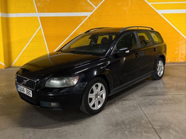 VOLVO V50 2.0D Summum