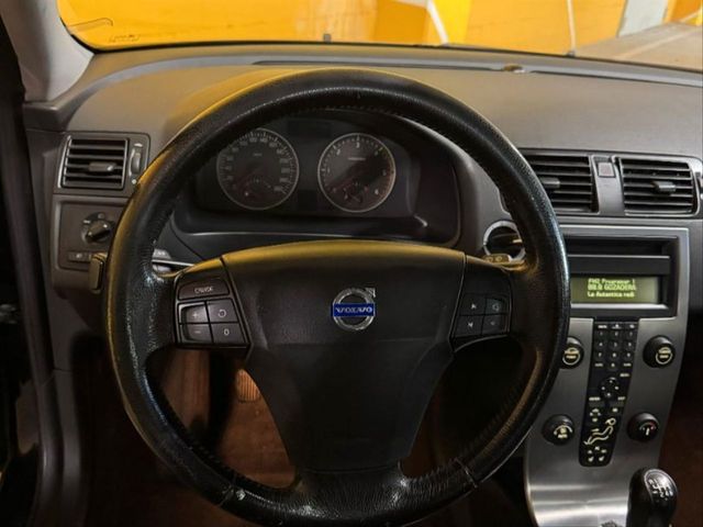 VOLVO V50 2.0D Summum