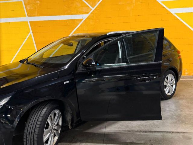 PEUGEOT 308 5p Style 1.2 PureTech 130 SS