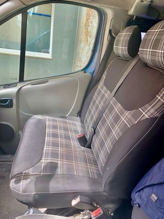 Opel Vivaro 2004