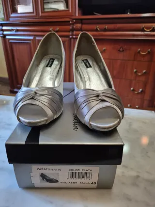 Zapatos de fiesta Jaclin plata talla 40