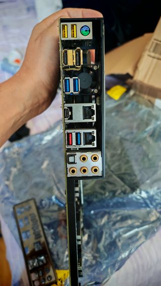COMBO PLACA Gigabyte Z370 + PROCESADOR i7 8700k