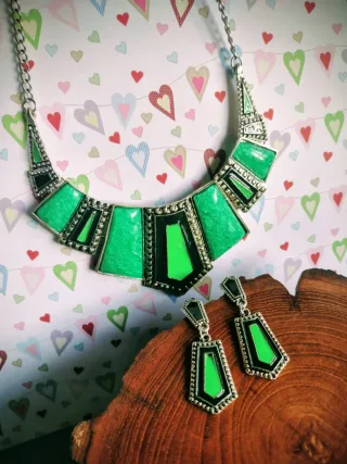 Conjunto collar y pendientes bohemio 