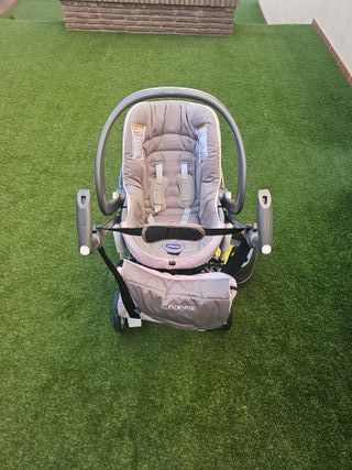 Carrito y Maxi-Cosi Chicco
