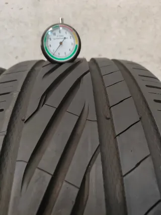 Neumáticos 225/45 R17 Uniroyal